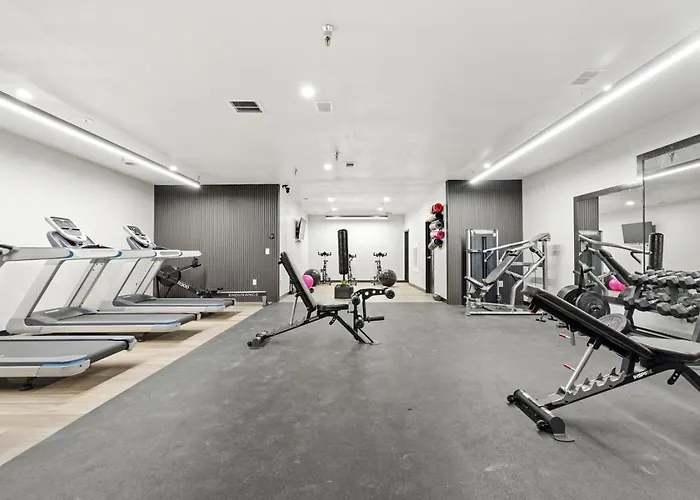 Peaceful Luxury High-rise With Panoramic Views 3* Tulsa